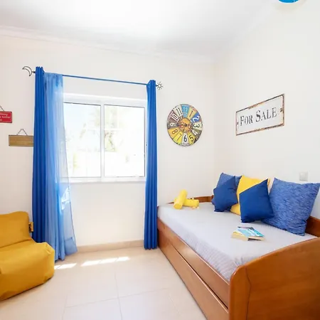 Villa In Sao Rafael Near Algarve Beaches